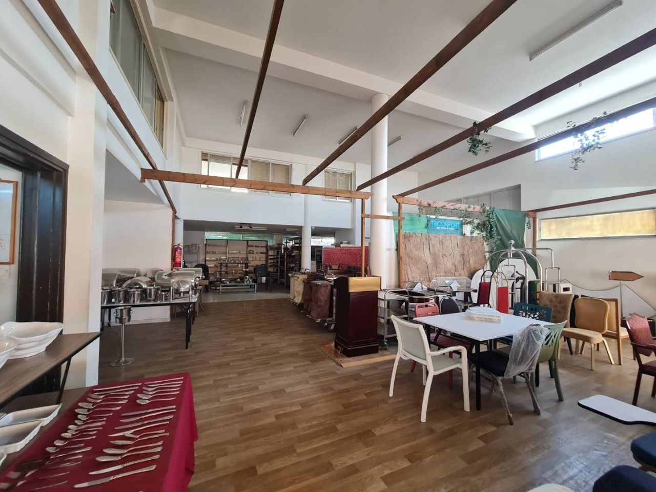 Oficina en Limasol, Chipre, 600 m² - imagen 4