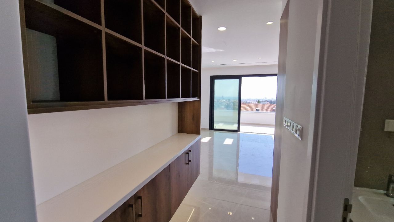 Flat in Limassol, Cyprus, 286 m² - picture 8