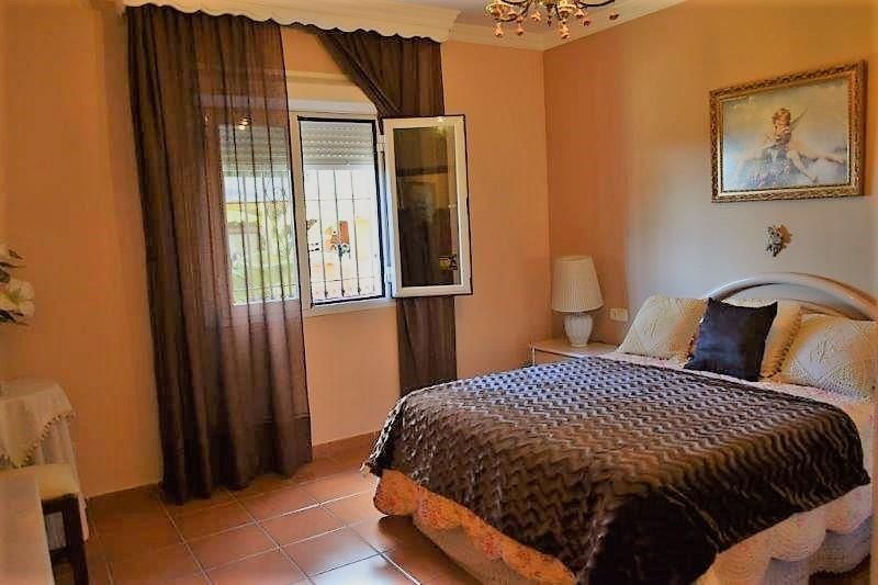 Villa in Marbella, Spain, 250 m² - picture 5