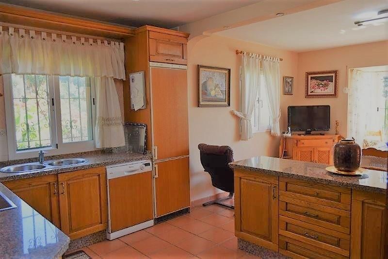 Villa in Marbella, Spain, 250 m² - picture 6