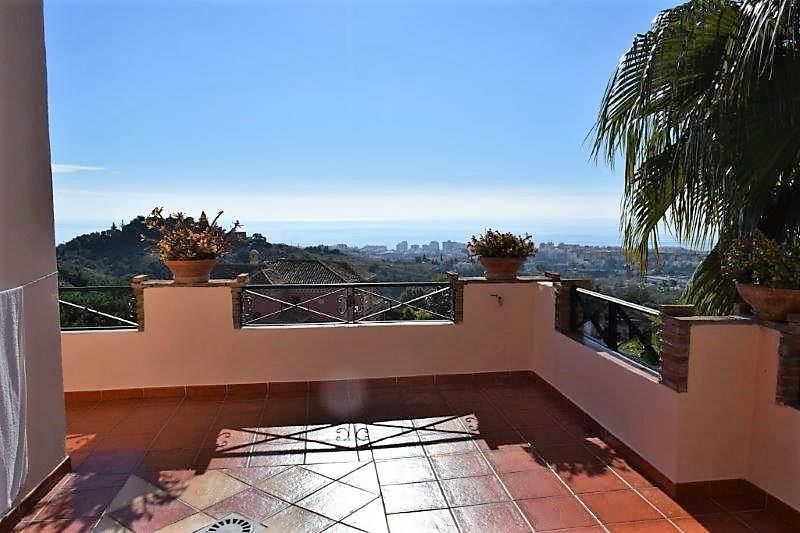 Villa in Marbella, Spain, 250 m² - picture 10