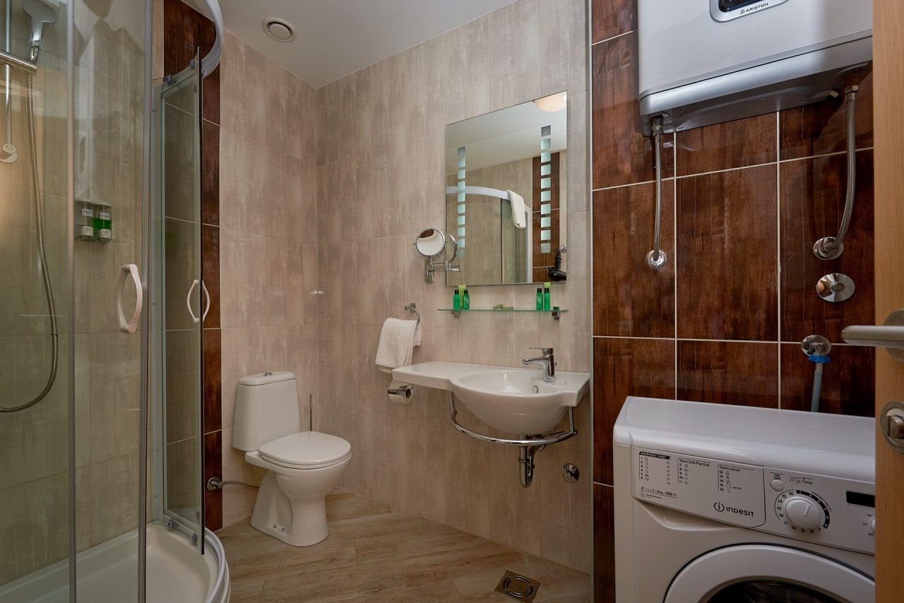 Apartment in Budva, Montenegro, 72 m² - picture 13