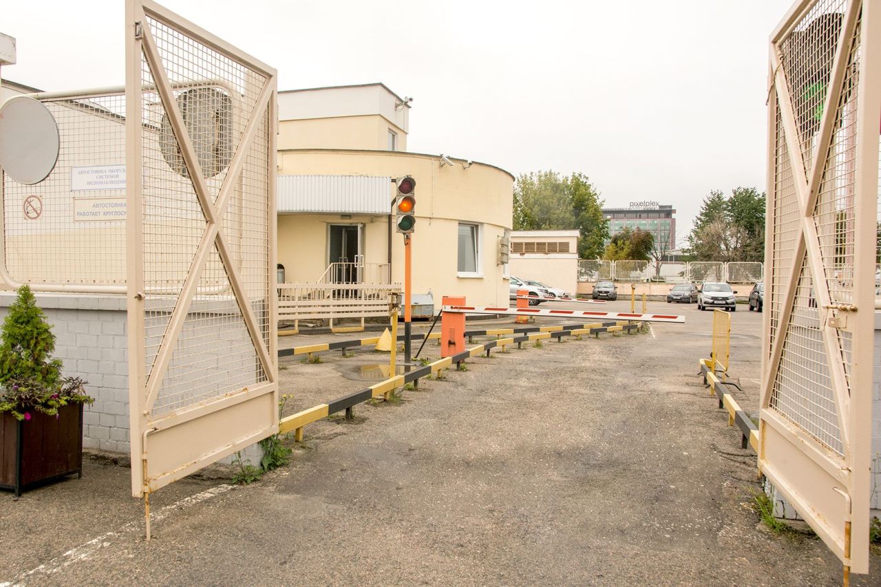 Commercial property Mіnsk, Belarus, 10 572.3 m² - picture 1