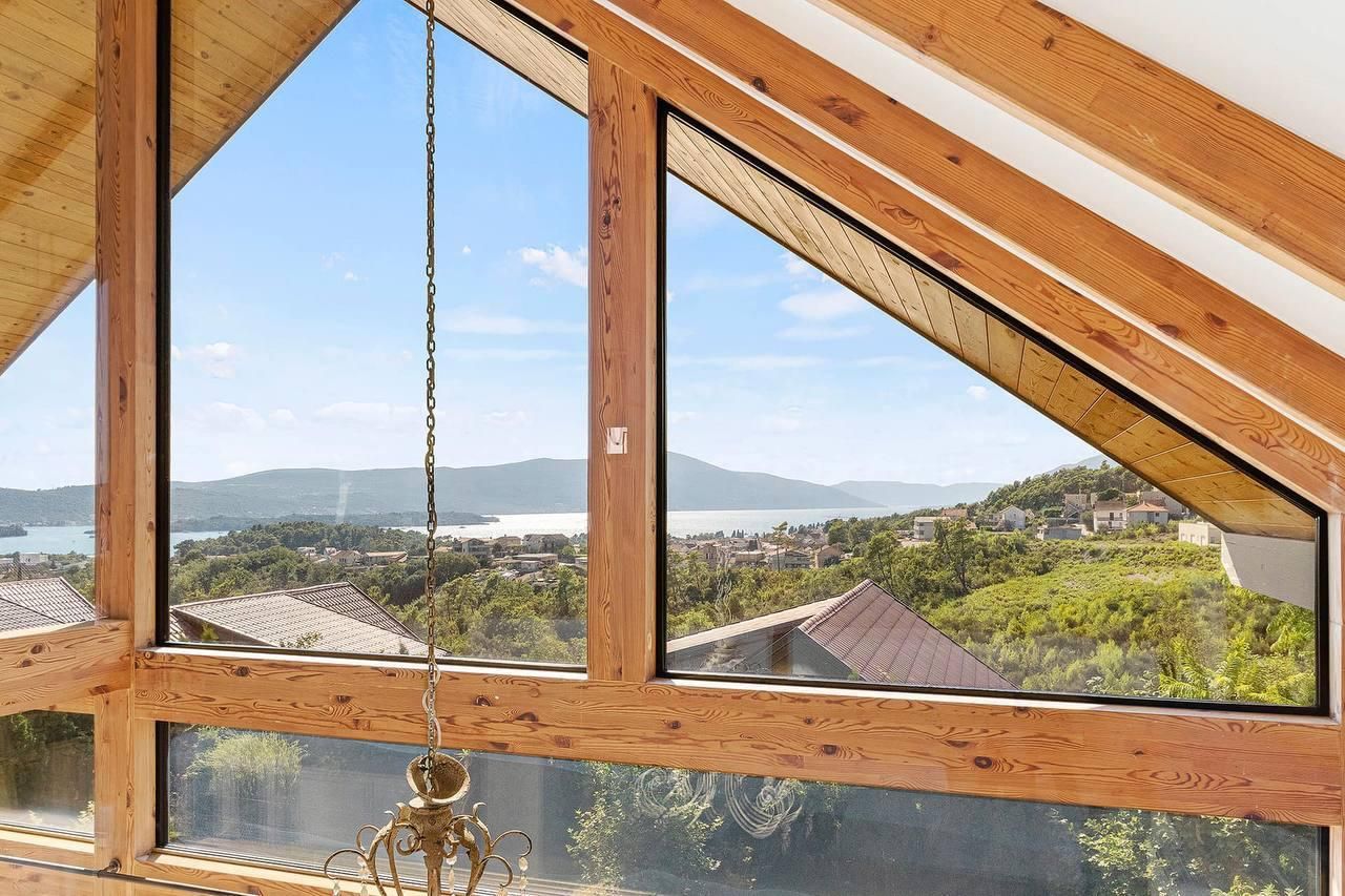 House in Tivat, Montenegro, 220 m² - picture 11