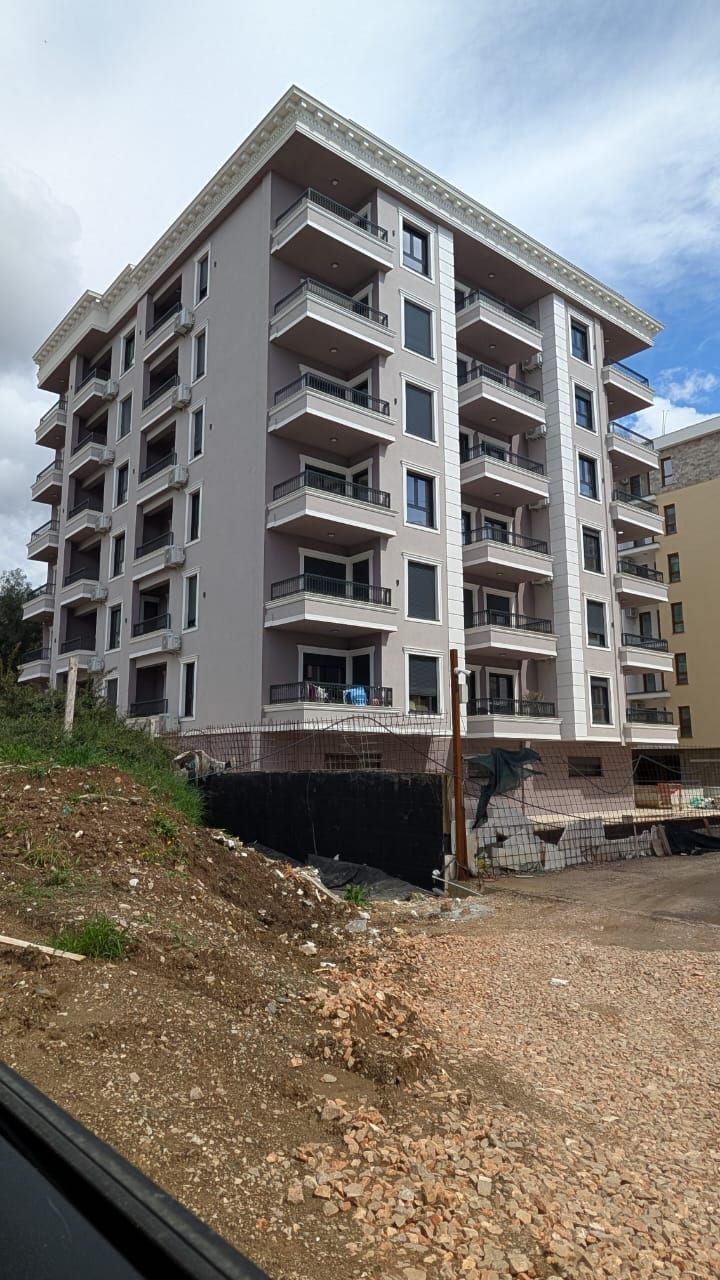Appartamento a Bar, Montenegro, 69 m² - foto 1