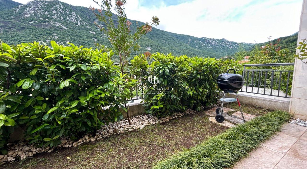 Piso en Morinj, Montenegro, 97 m² - imagen 11