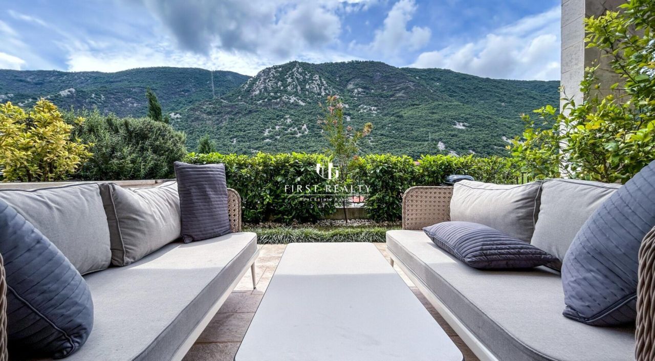 Piso en Morinj, Montenegro, 97 m² - imagen 13