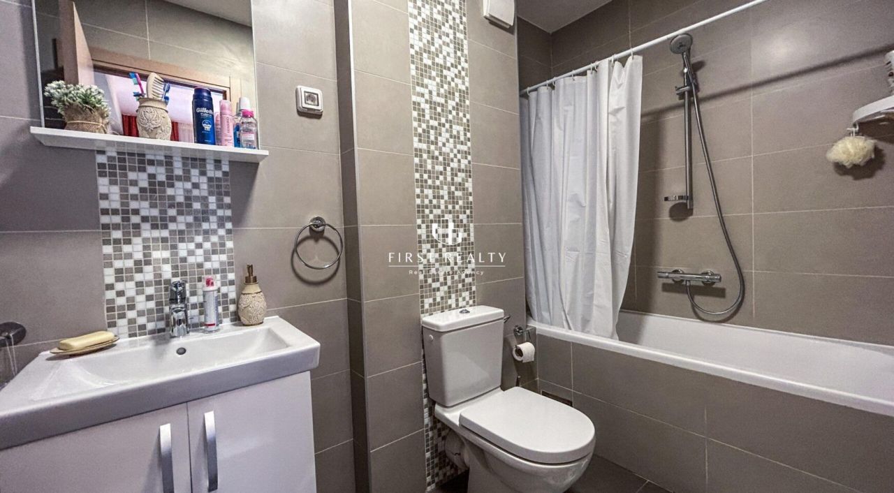 Piso en Morinj, Montenegro, 97 m² - imagen 8