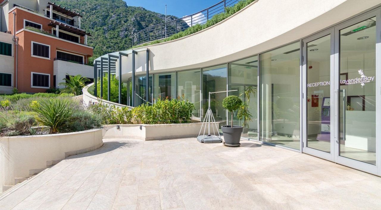 Piso en Morinj, Montenegro, 97 m² - imagen 7