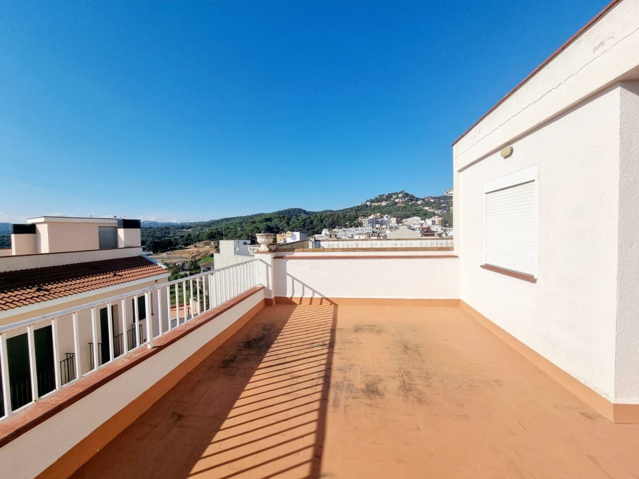 Haus in Costa Brava, Spanien, 214 m² - Foto 1