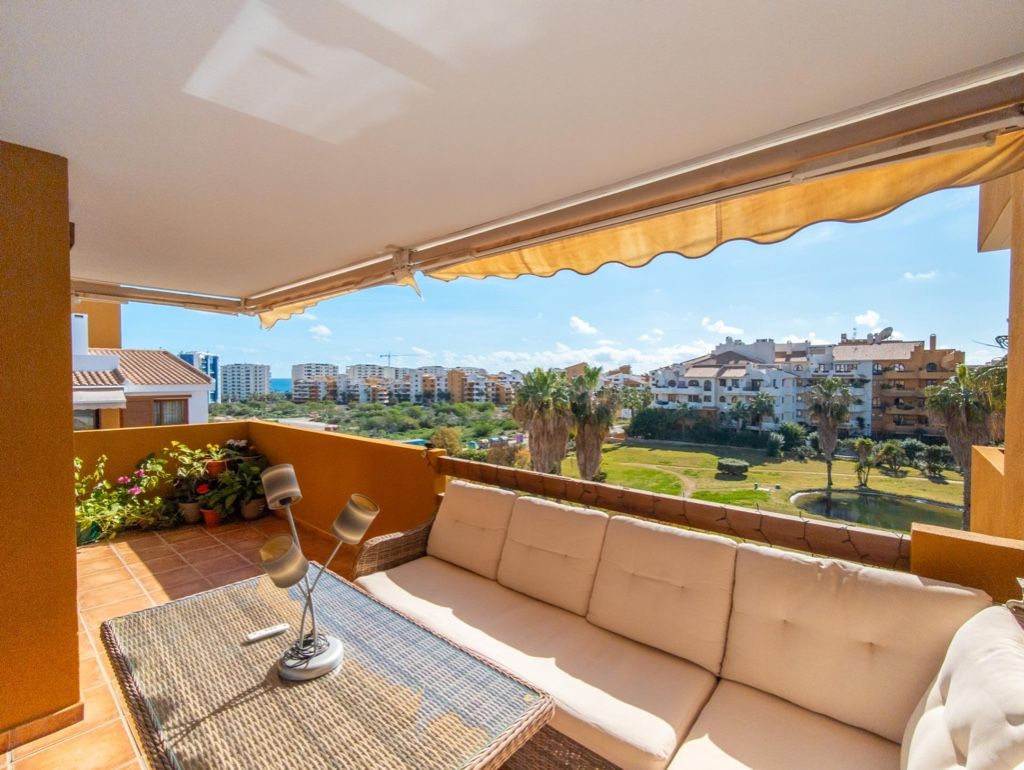 Appartamenti a Punta Prima, Spagna, 85 m² - foto 1