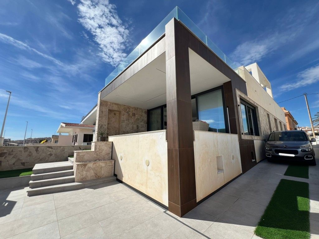 Villa in Torrevieja, Spain, 94 m² - picture 5