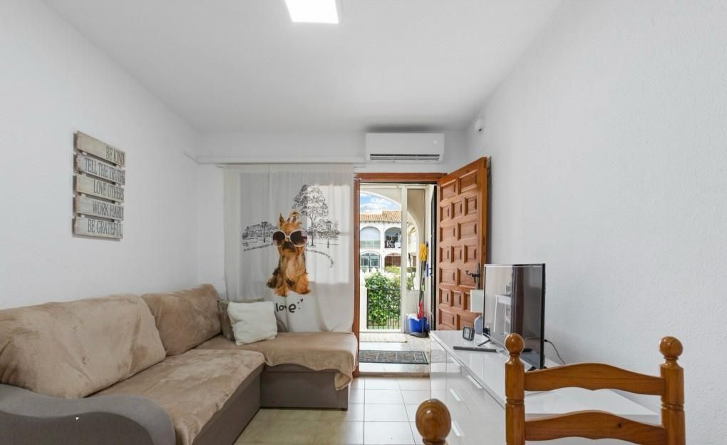 Apartment in Los Balcones, Spain, 34 m² - picture 7