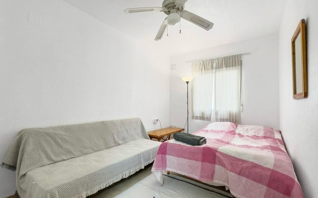 Apartment in Los Balcones, Spain, 34 m² - picture 8