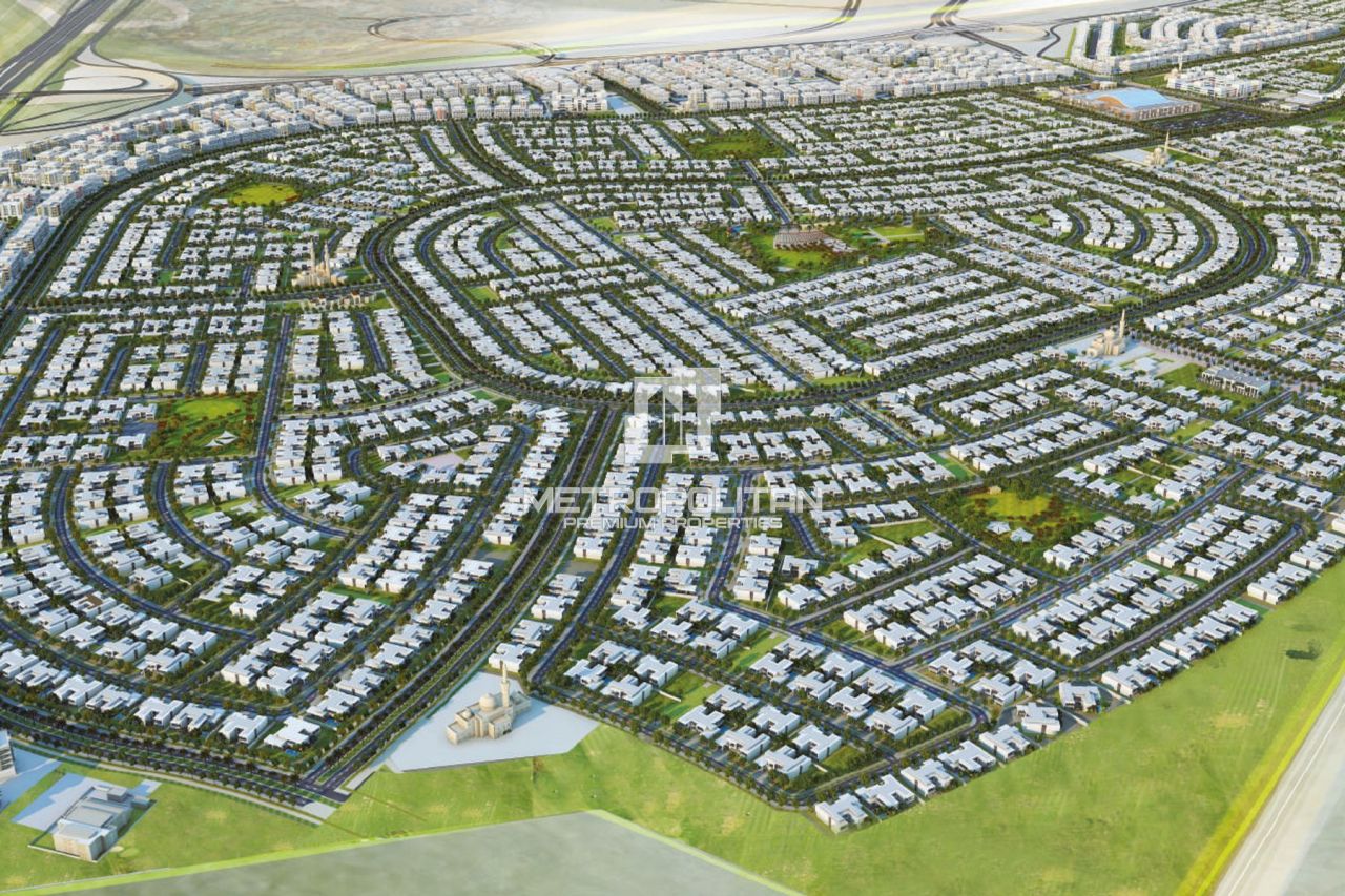 Land in Dubai, UAE, 929 m² - picture 1