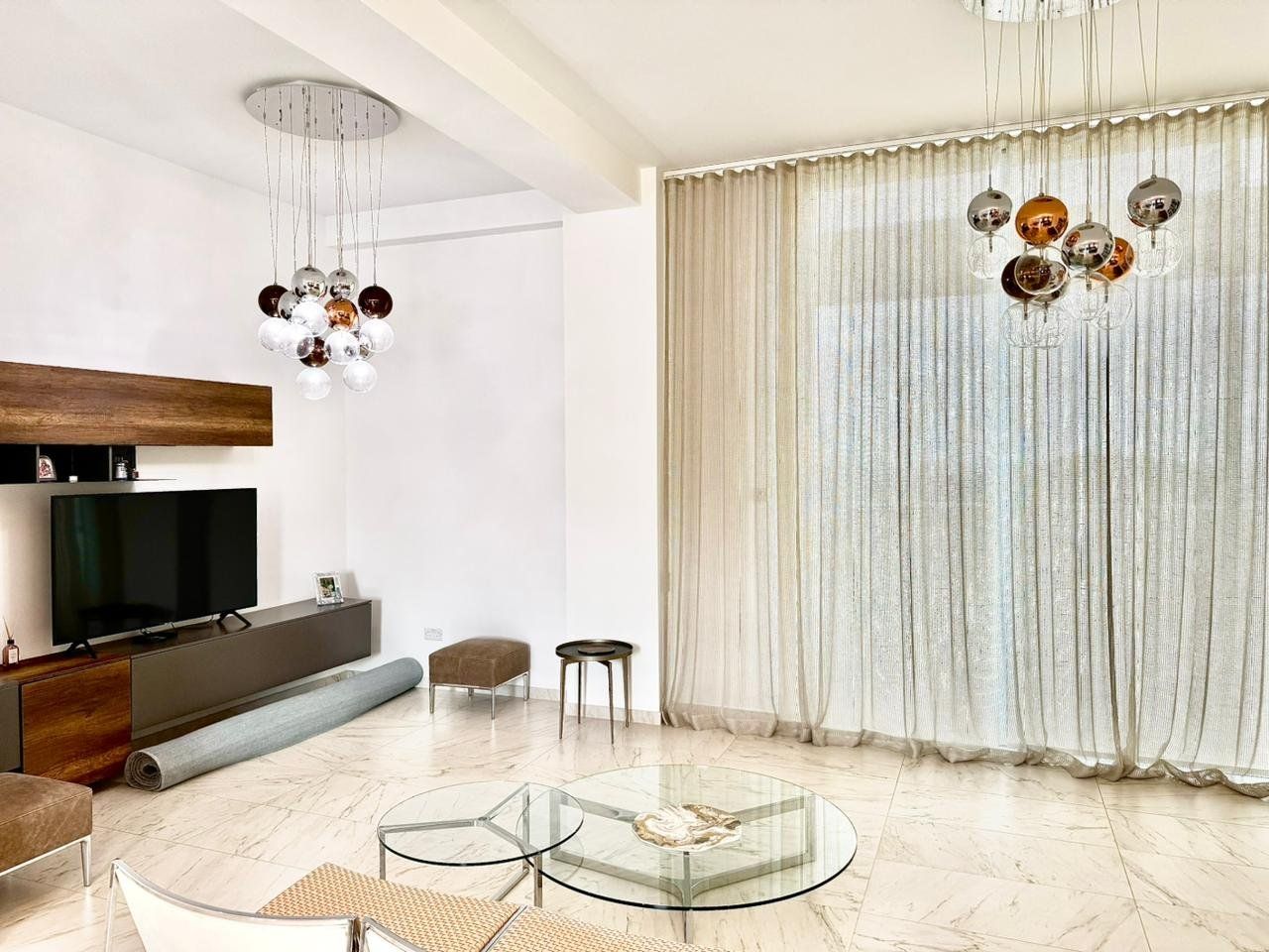Apartamento en Agios Tychon, Chipre, 345 m² - imagen 1