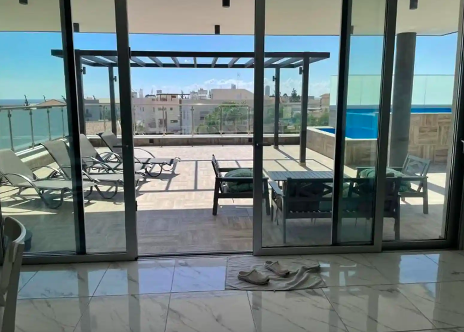 Apartment in Germasogeia, Cyprus, 250 m² - picture 4