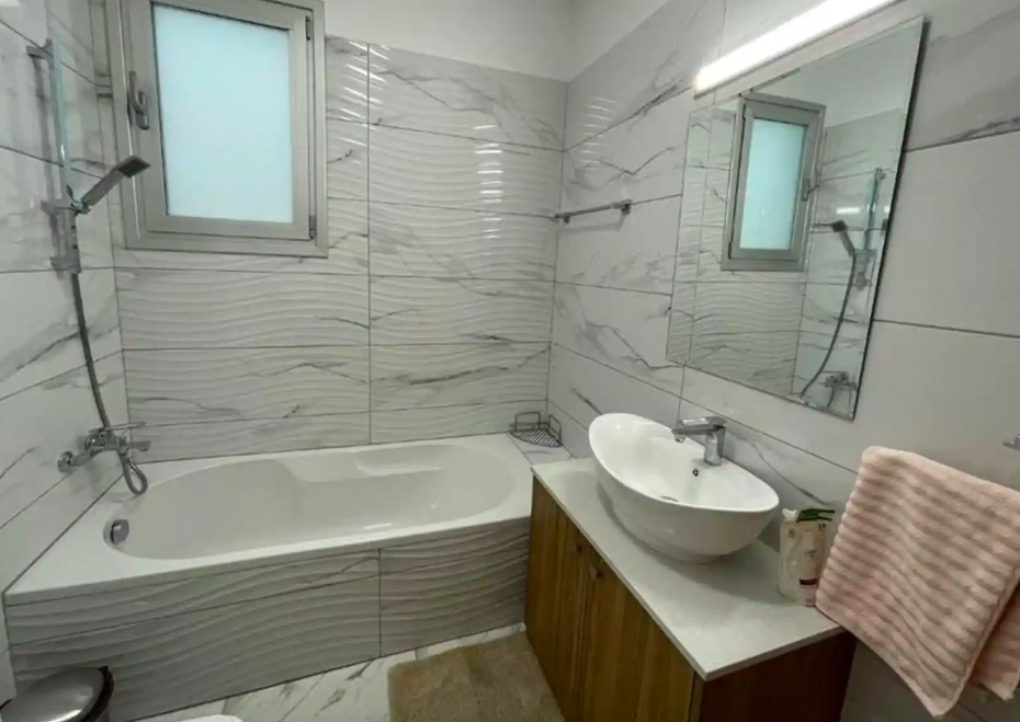 Apartment in Germasogeia, Cyprus, 250 m² - picture 9