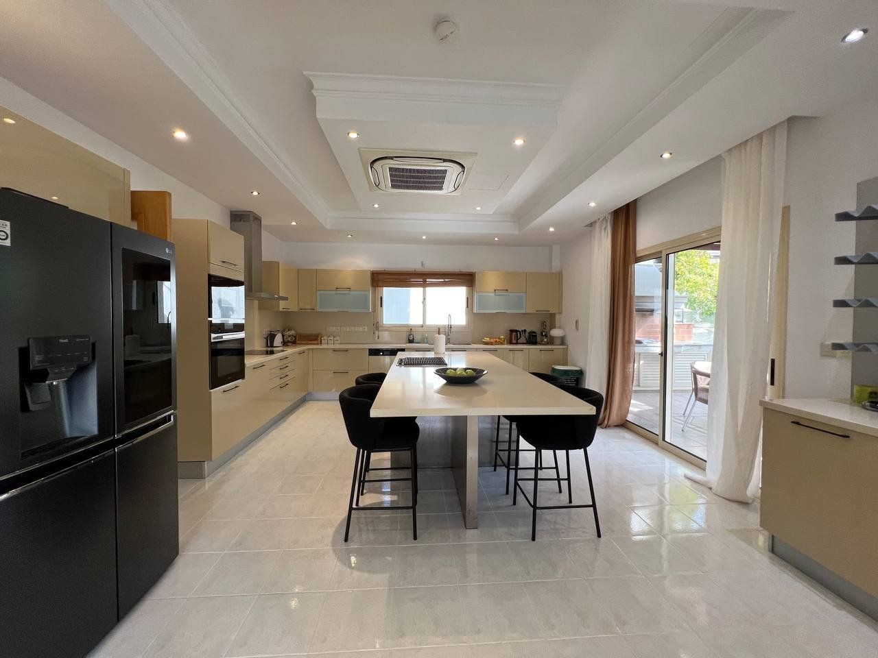 House in Limassol, Cyprus, 450 m² - picture 11