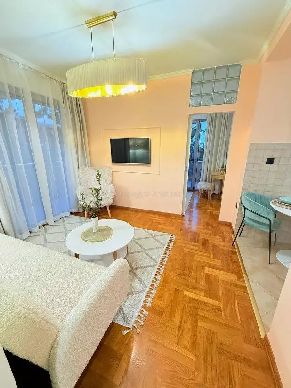Appartement à Petrovac, Monténégro, 63 m² - image 1