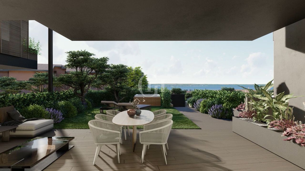 Appartamenti sul Lago di Garda, Italia, 203 m² - foto 10