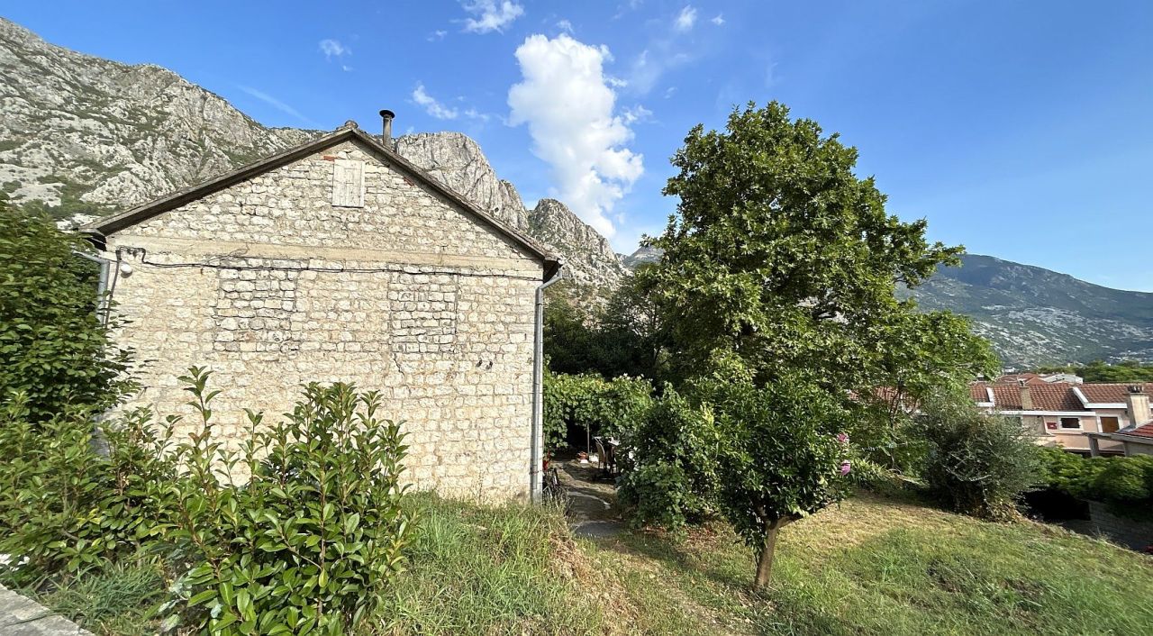 Haus in Dobrota, Montenegro, 140 m² - Foto 2