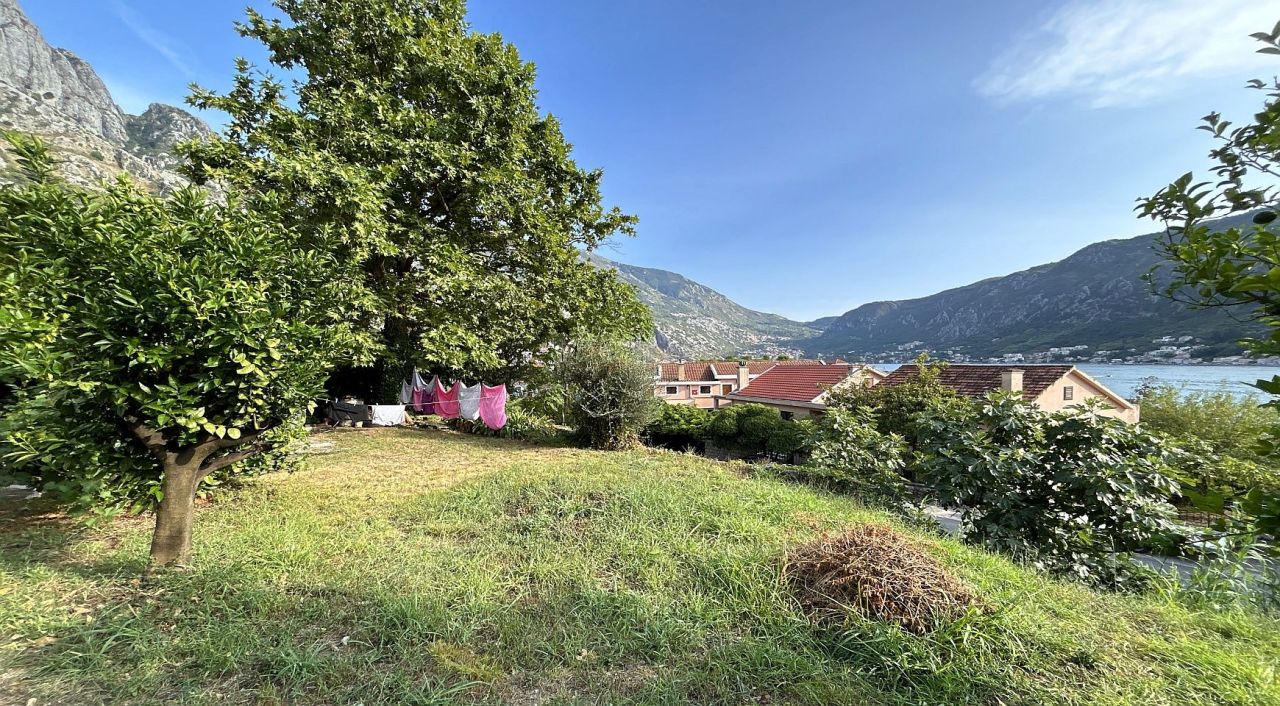 Haus in Dobrota, Montenegro, 140 m² - Foto 4