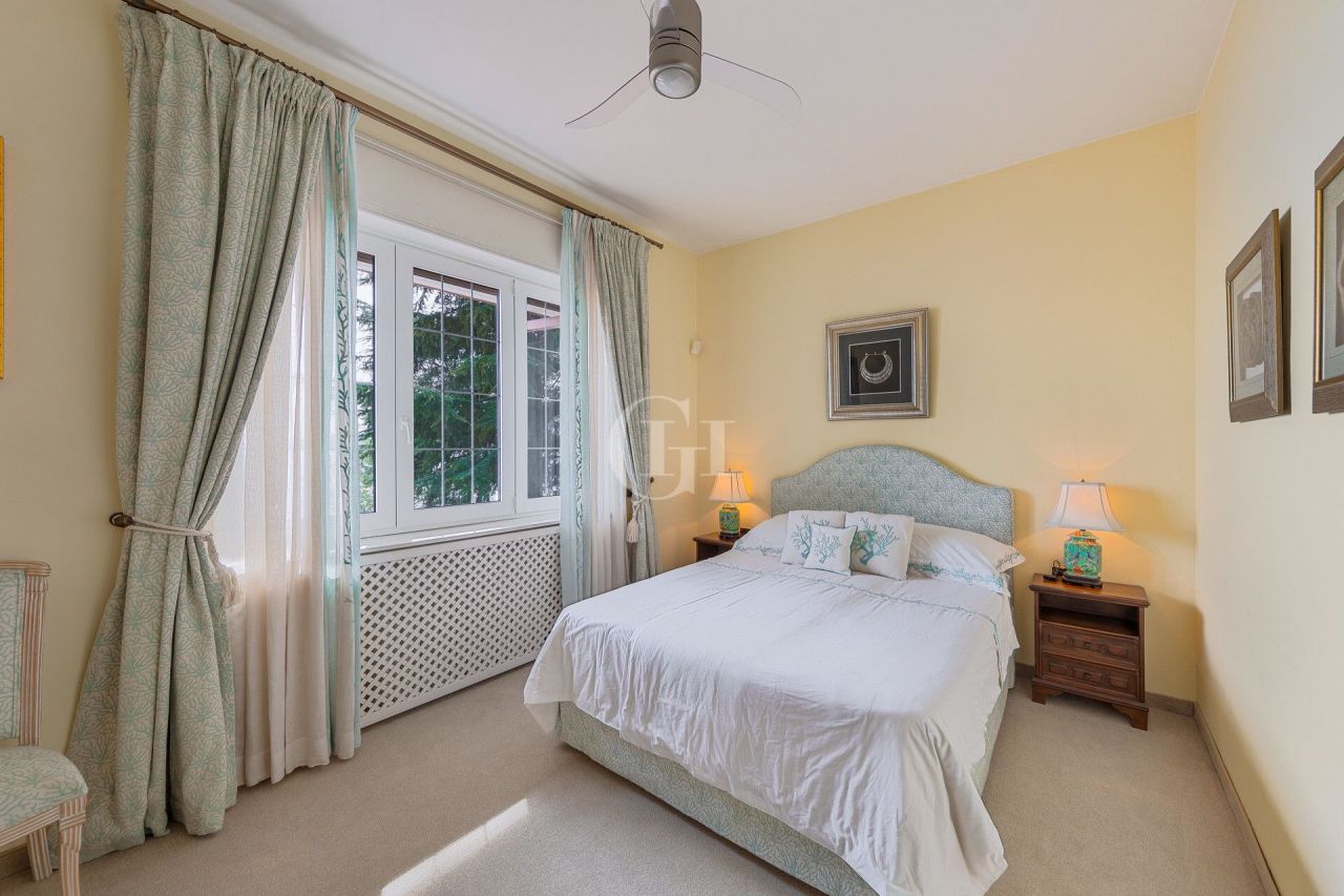 Villa in Gardasee, Italien, 1 000 m² - Foto 14