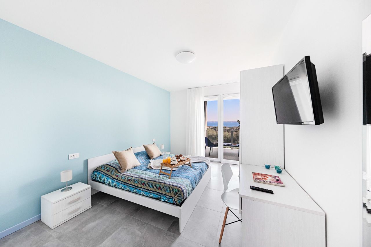 Villa sul Lago di Garda, Italia, 390 m² - foto 4