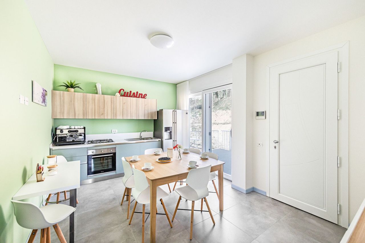 Villa sul Lago di Garda, Italia, 390 m² - foto 9