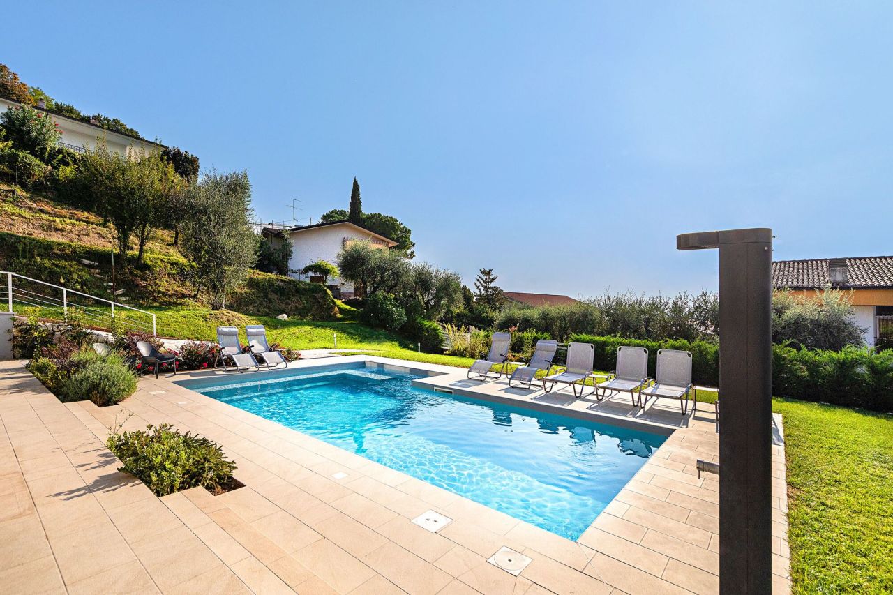 Villa sul Lago di Garda, Italia, 390 m² - foto 8