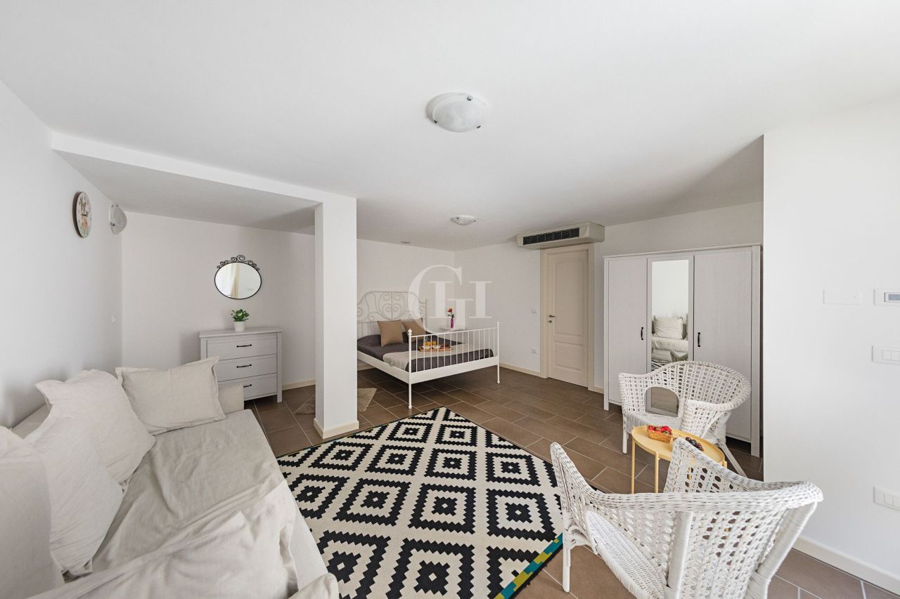 Villa por Lago de Garda, Italia, 150 m² - imagen 14