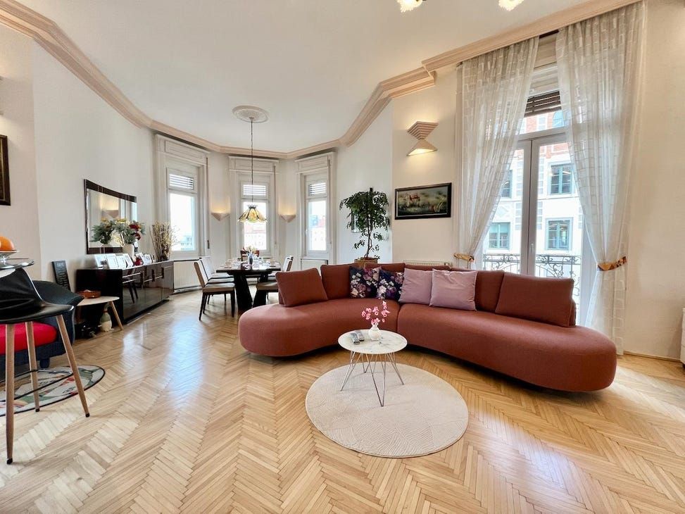 Apartamento en Budapest, Hungría, 134 m² - imagen 1