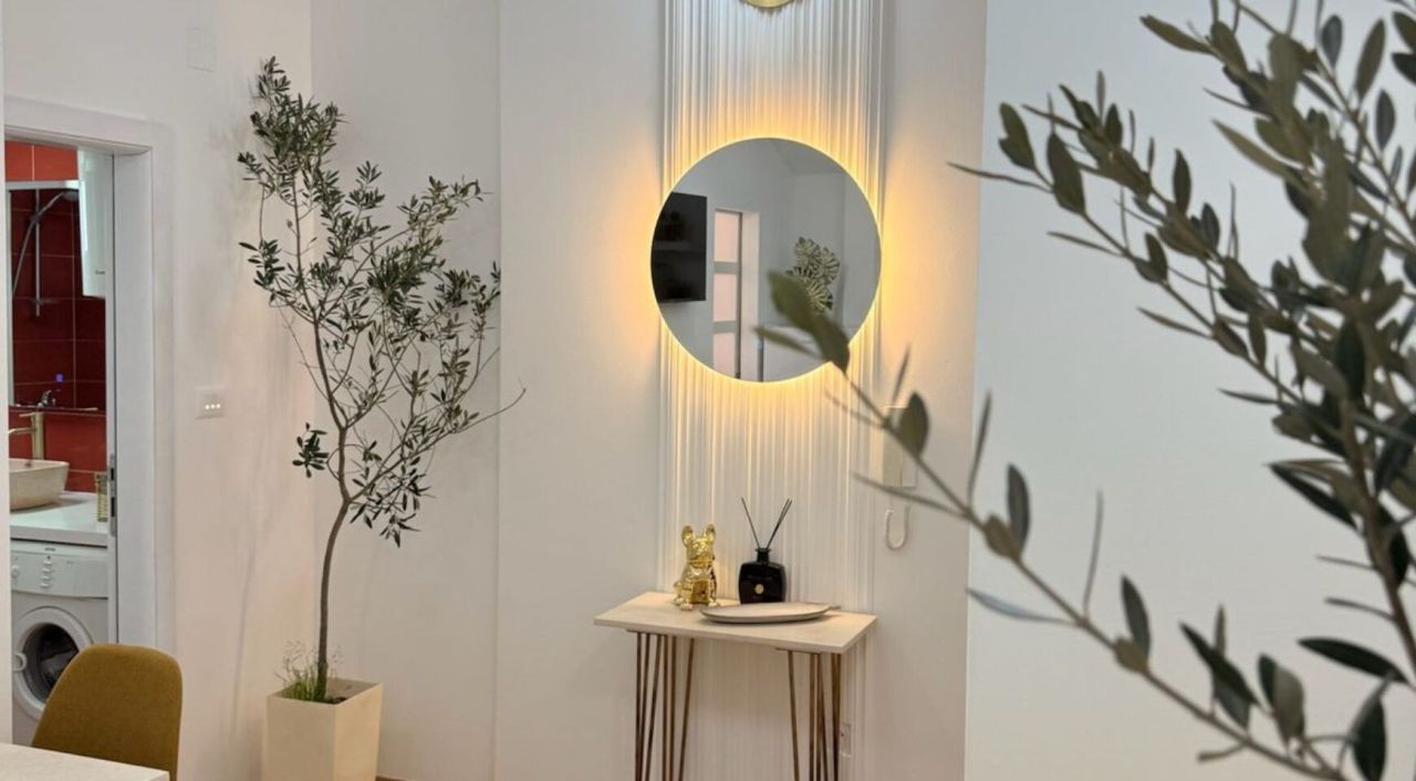 Flat in Petrovac, Montenegro, 30 m² - picture 6