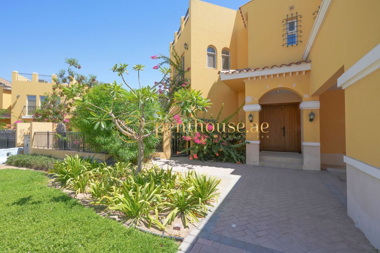 Townhouse in Dubai, UAE, 531 m² - picture 11