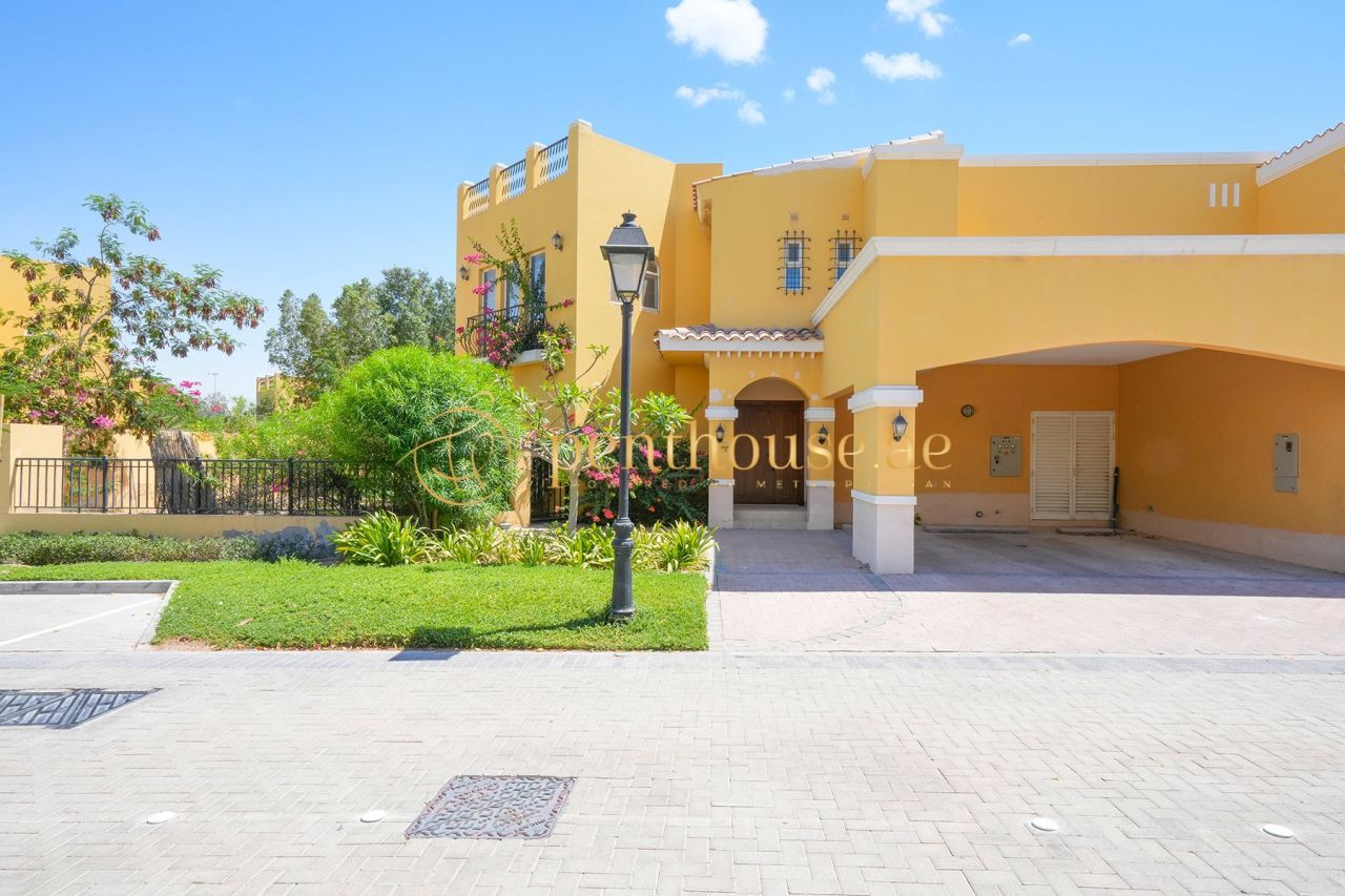 Townhouse in Dubai, UAE, 531 m² - picture 12