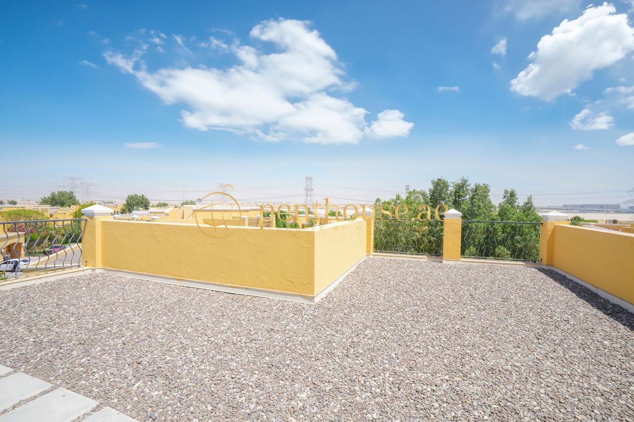 Townhouse in Dubai, UAE, 531 m² - picture 15