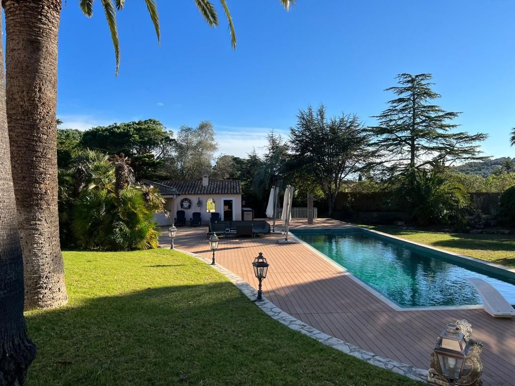 Villa à Saint-Tropez, France, 502 m² - image 2