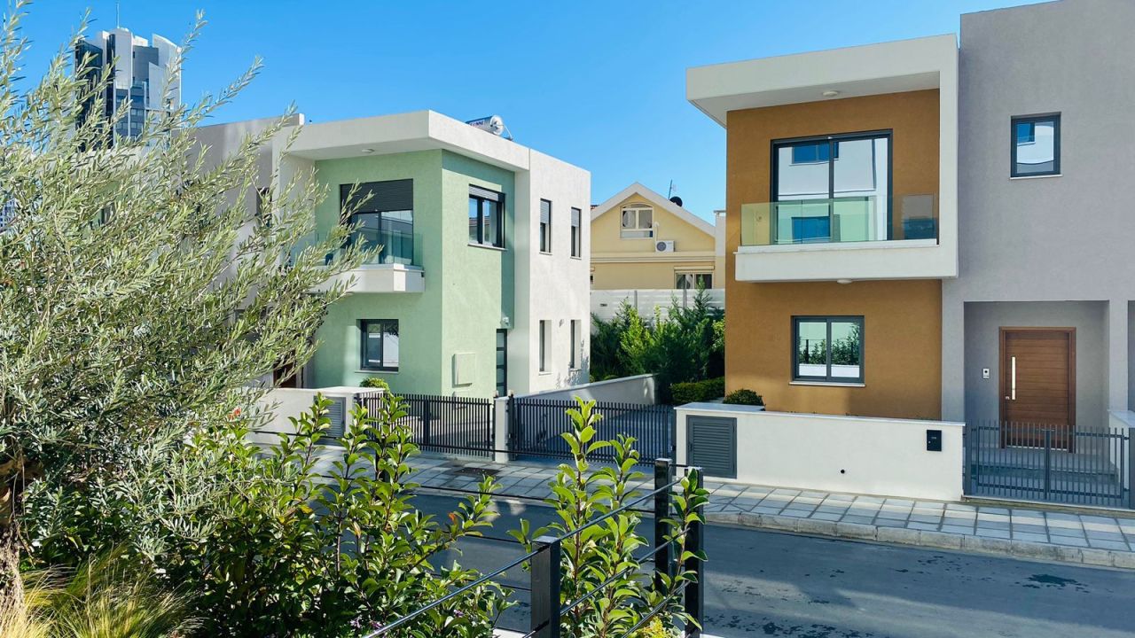 Stadthaus in Germasogeia, Zypern, 121 m² - Foto 1