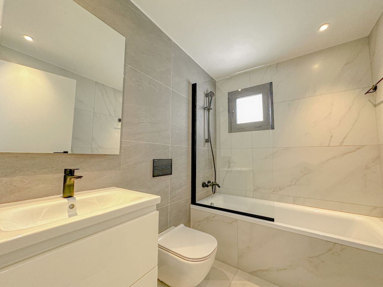 Apartment in Limassol, Cyprus, 156 m² - picture 8