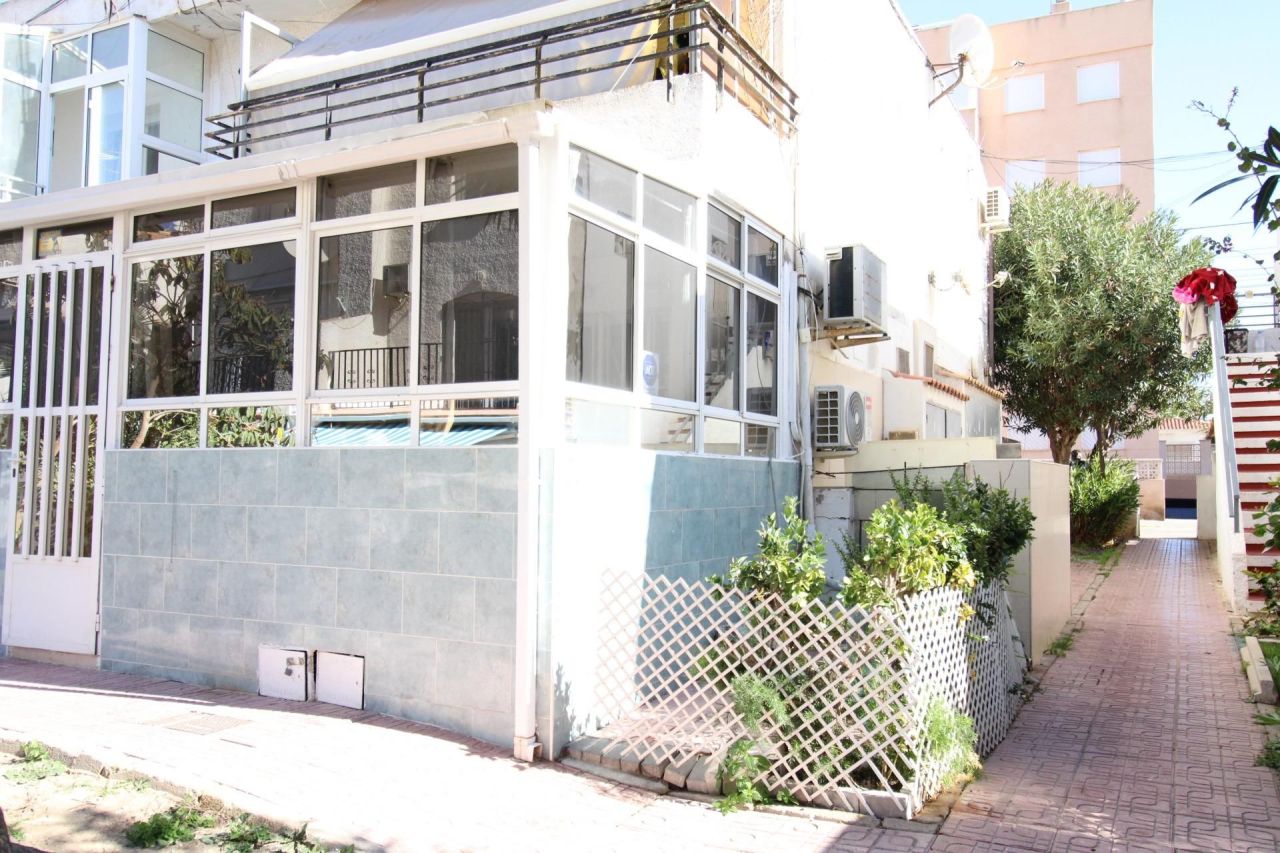 Bungalow a Torrevieja, Spagna, 32 m² - foto 2