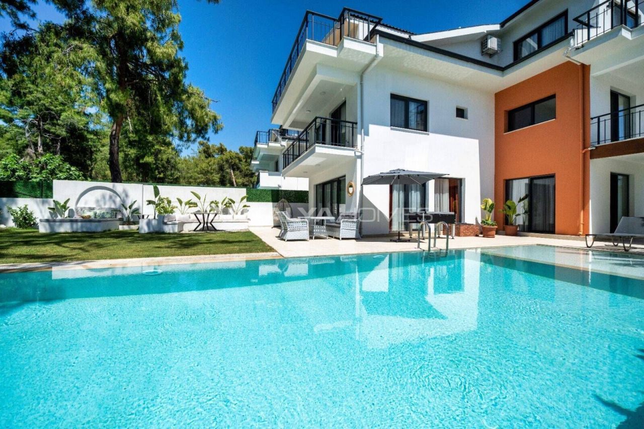 Villa a Fethiye, Turchia, 320 m² - foto 1