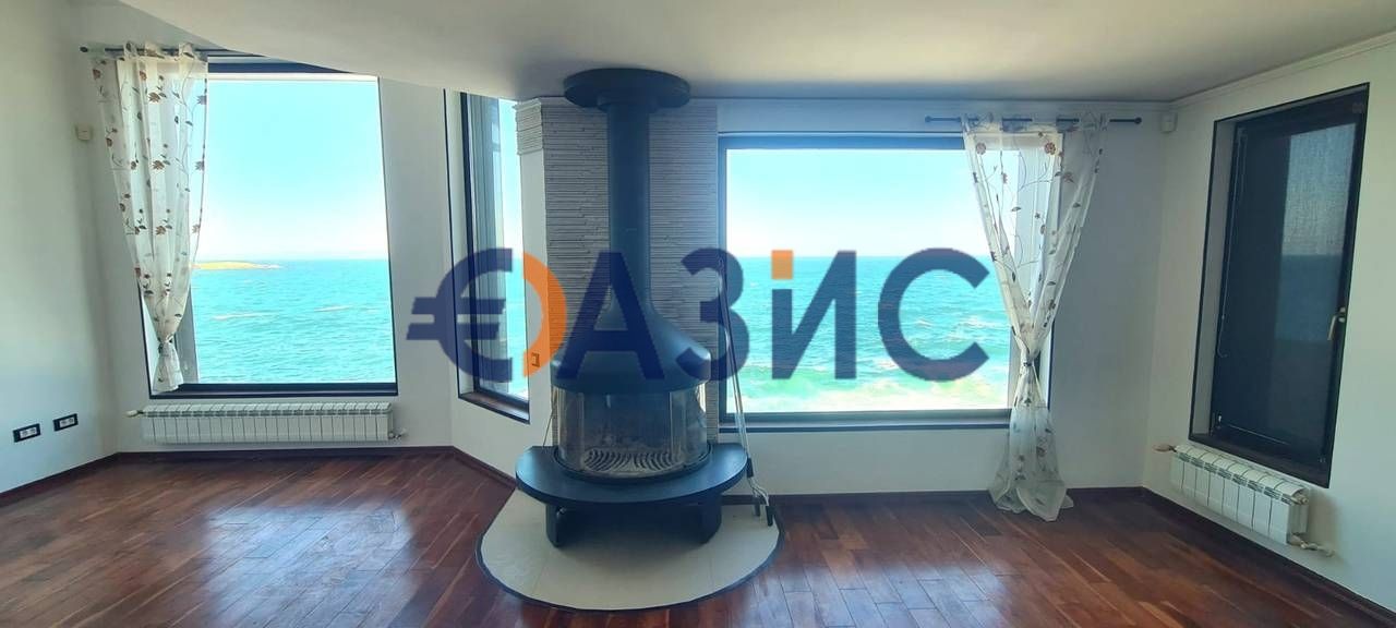 Maison à Sozopol, Bulgarie, 360 m² - image 1