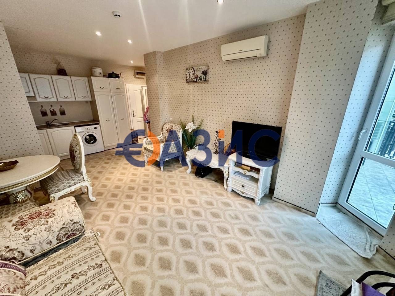 Apartment in Elenite, Bulgaria, 65 m² - picture 1
