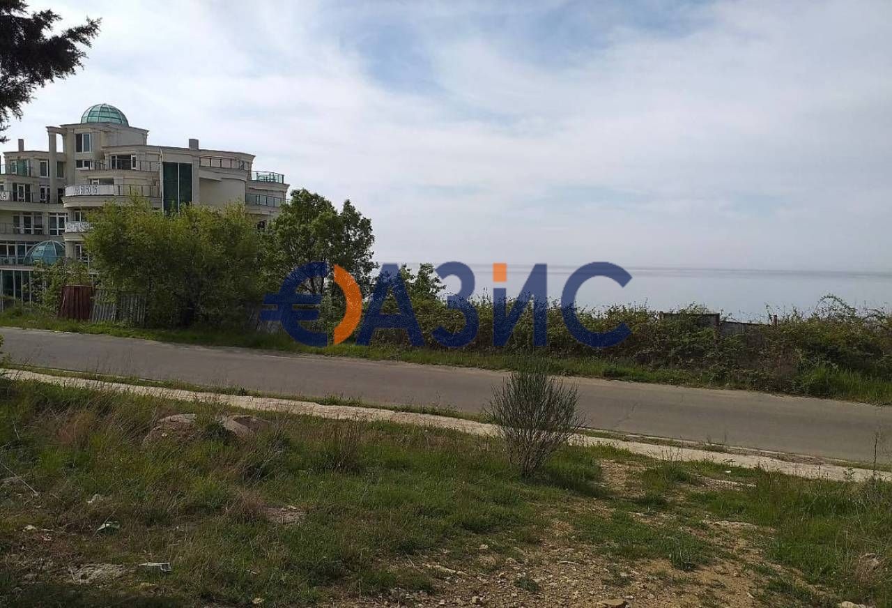 Commercial property in Sveti Vlas, Bulgaria, 3 270 m² - picture 1