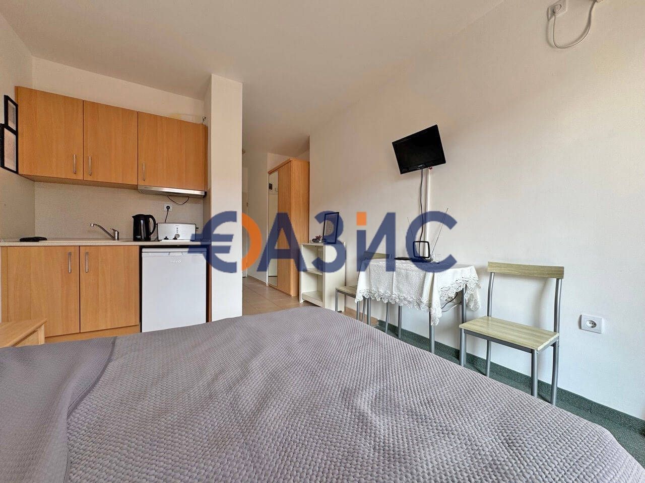 Apartment in Aheloy, Bulgaria, 42 m² - picture 1