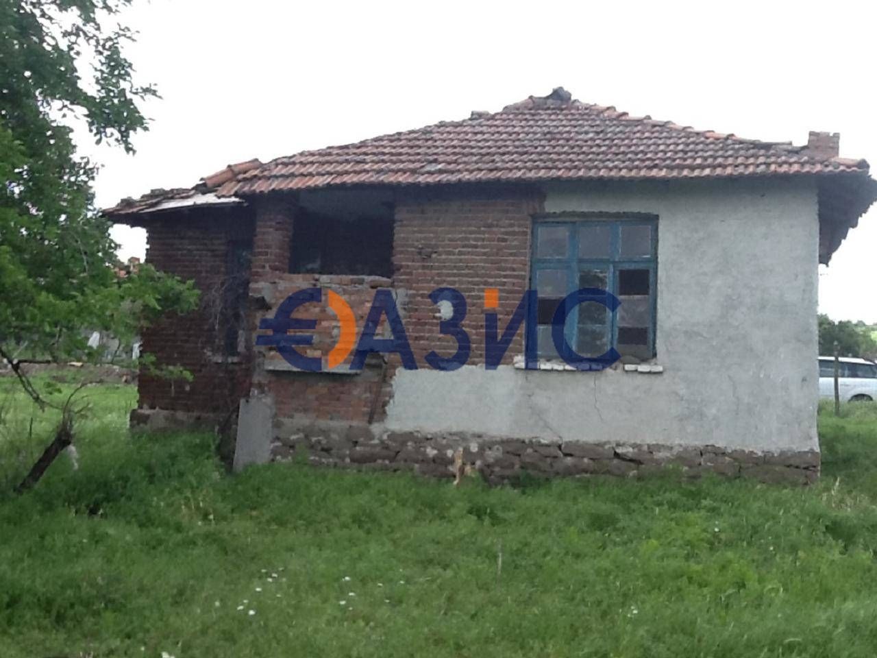 Commercial property in Karnobat, Bulgaria, 1 925 m² - picture 1