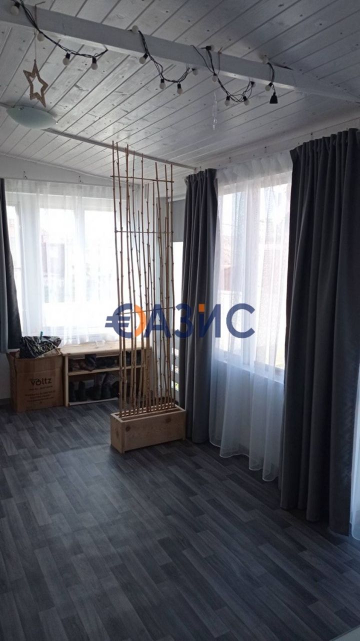 Maison à Poroy, Bulgarie, 32 m² - image 1