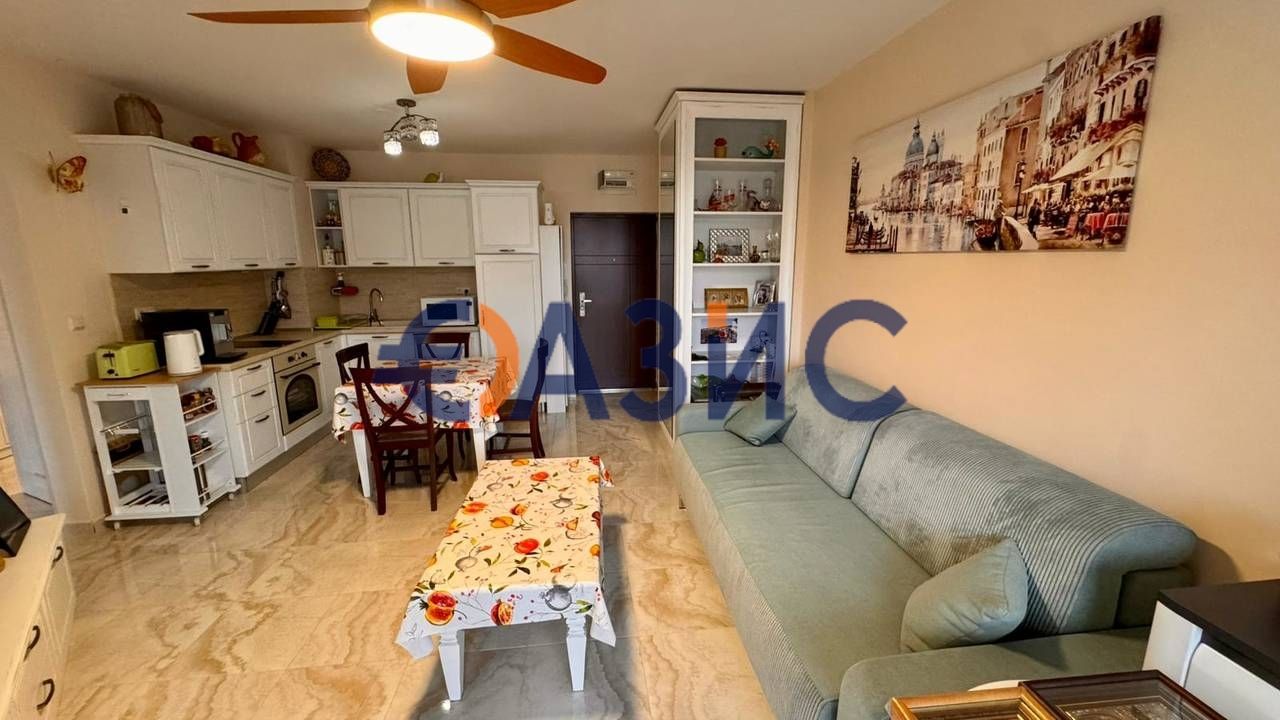 Apartment in Sveti Vlas, Bulgaria, 62 m² - picture 1