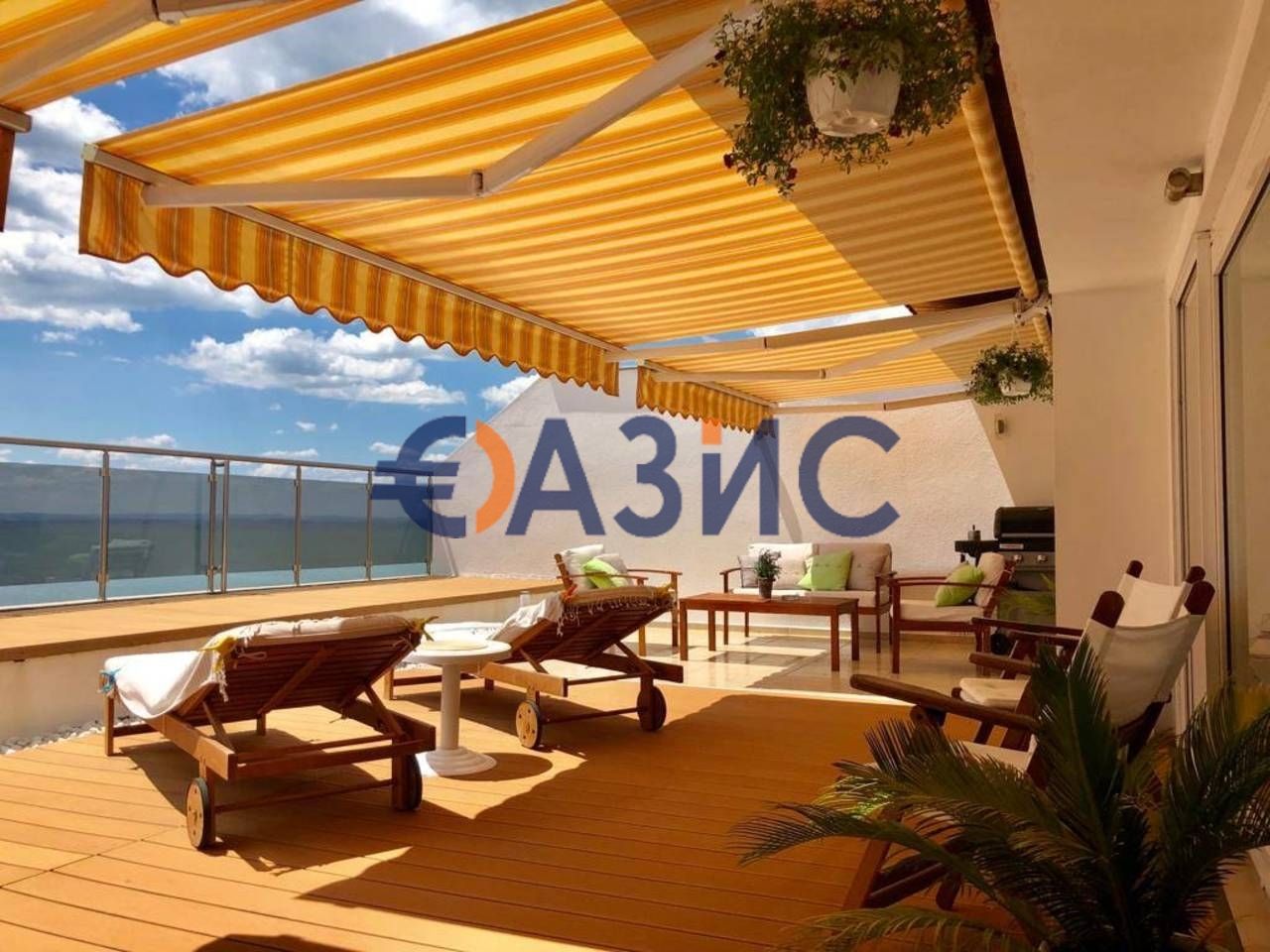 Apartamento en Pomorie, Bulgaria, 280 m² - imagen 1